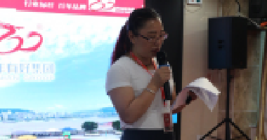 百年人“擁抱藍海，勇冠雙增”用奮斗書寫繽紛